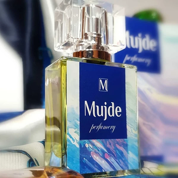 Parfüm Şişesi Etiket Tasarımı